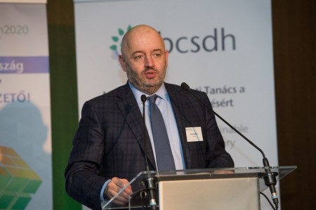 The business sector opened a new chapter