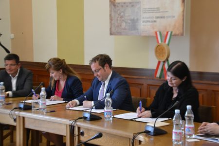 Stratégiai együttműködés a jövő vezetőiért a Budapesti Corvinus Egyetem és a BCSDH között