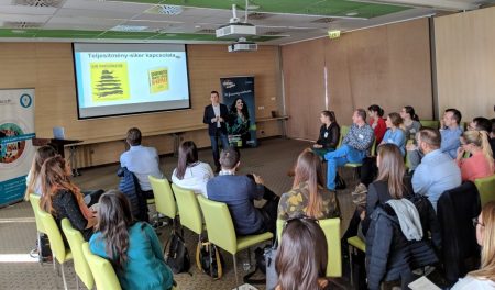 A jövő vezetőjének három legfontosabb tulajdonsága: újító, inspiráló, emberi